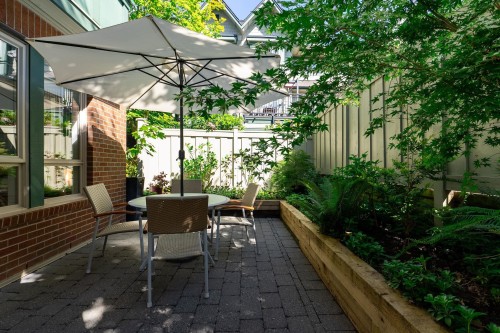 6230 Logan Lane, Vancouver, BC 