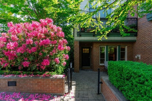 6230 Logan Lane, Vancouver, BC 