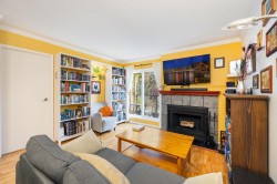 308-2255 Eton Street  Vancouver, BC V5L 1C9
