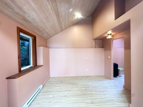 165 Ontario Place, Salt Spring Island, BC 