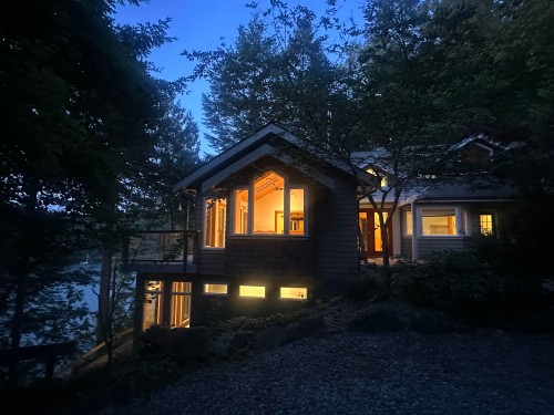 165 Ontario Place, Salt Spring Island, BC 