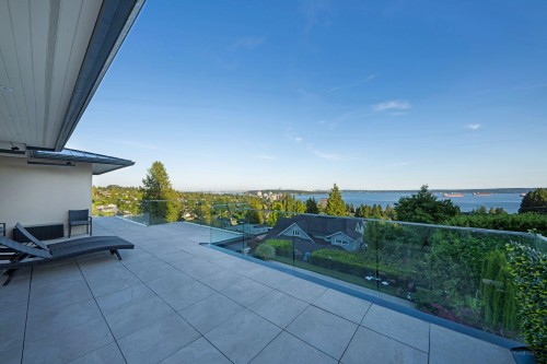 2538 Ottawa Avenue, West Vancouver, BC 