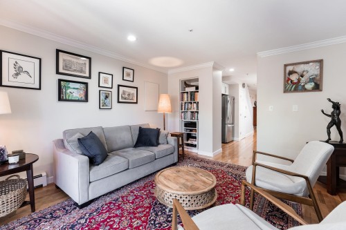 1865 7Th Avenue E, Vancouver, BC 