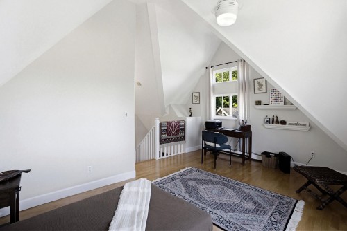 1865 7Th Avenue E, Vancouver, BC 