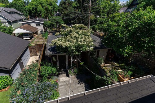 1865 7Th Avenue E, Vancouver, BC 
