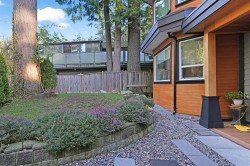 4990 Capilano Road  North Vancouver, BC V7R 4K6
