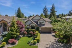 20220 125 Avenue Maple Ridge, BC V2X 3P4