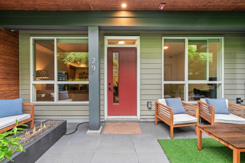 29-533 3rd Street E North Vancouver, BC V7L 1G4