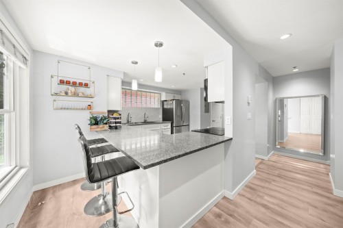 601 16Th Avenue W, Vancouver, BC 