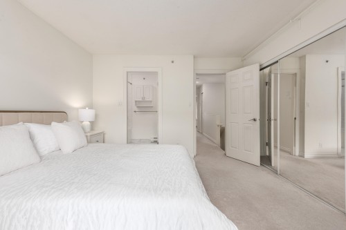 8431 Jellicoe Street, Vancouver, BC 