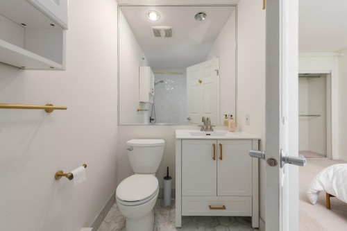 8431 Jellicoe Street, Vancouver, BC 