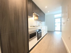 10xx-6320 No 3 Road Richmond, BC V6Y 0L5