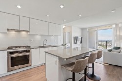 3205-2388 Madison Avenue Burnaby, BC V5C 0K8