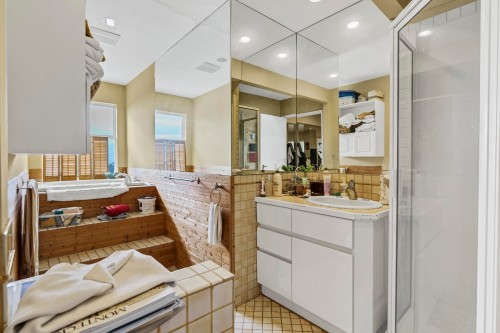 4582 Woodgreen Court, West Vancouver, BC 