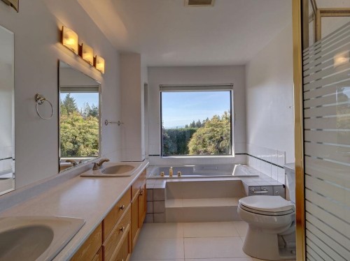5170 Ridgeview Drive, Sechelt, BC 