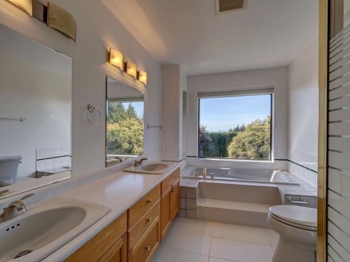 5170 Ridgeview Drive, Sechelt, BC 