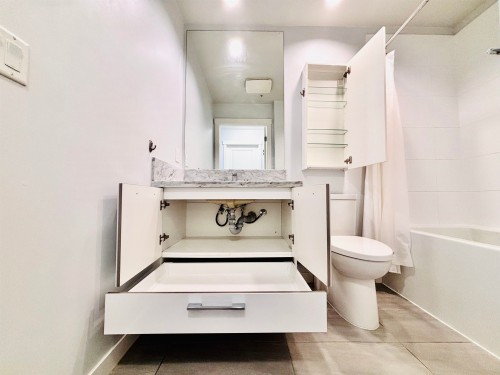 302-3263 Pierview Crescent, Vancouver, BC 
