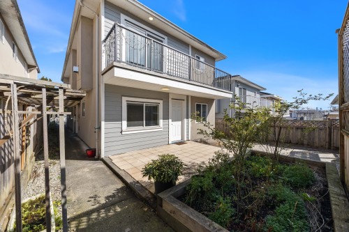 6058 Woodsworth Street  Burnaby, BC V5G 1S8