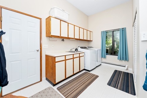 24325 126 Avenue, Maple Ridge, BC 