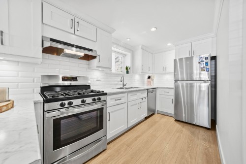 4560 Pender Street, Burnaby, BC 