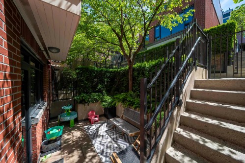 1088 7Th Avenue W, Vancouver, BC 