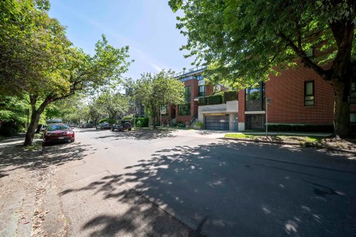 1088 7Th Avenue W, Vancouver, BC 