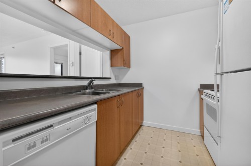 702-5288 Melbourne Street, Vancouver, BC 