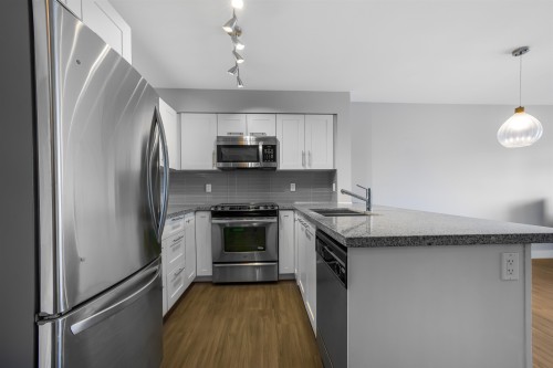 418-12075 Edge Street, Maple Ridge, BC 