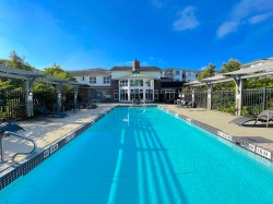 425-9399 Odlin Road  Richmond, BC V6X 0J6