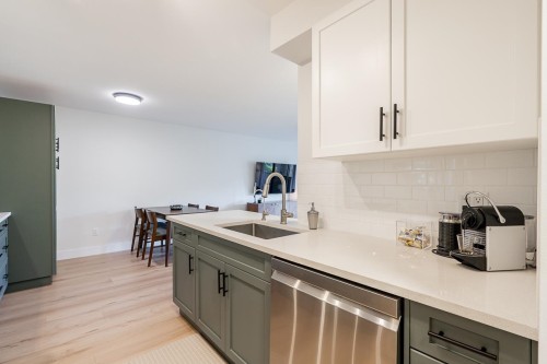 302-1200 Pacific Street, Coquitlam, BC 