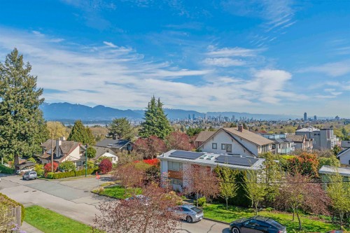 3043 Alma Street, Vancouver, BC 