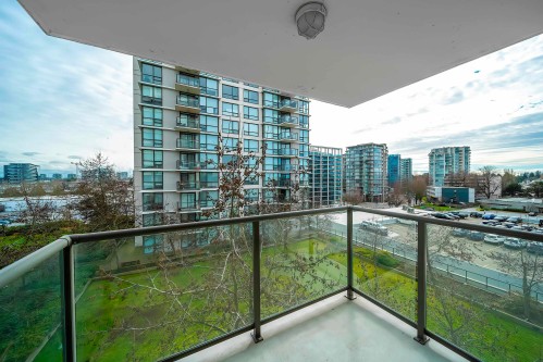 806-7555 Alderbridge Way, Richmond, BC 