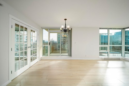 806-7555 Alderbridge Way, Richmond, BC 