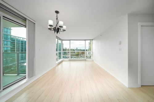 806-7555 Alderbridge Way, Richmond, BC 