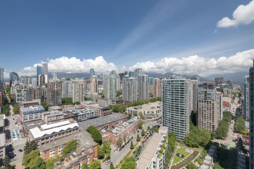 3205-193 Aquarius Mews, Vancouver, BC 
