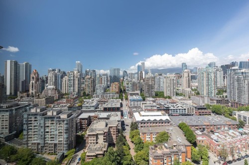 3205-193 Aquarius Mews, Vancouver, BC 