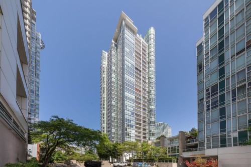 3205-193 Aquarius Mews, Vancouver, BC 