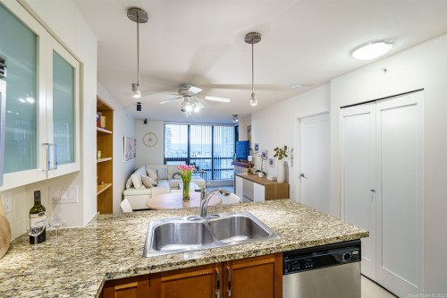 1102-1 Renaissance Square, New Westminster, BC 