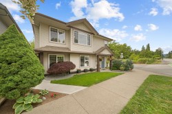 11597 240 Street Maple Ridge, BC V2W 1A3