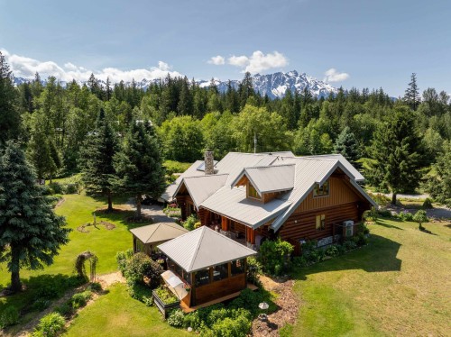 7744 Owl Ridge Road, Mount Currie, BC 