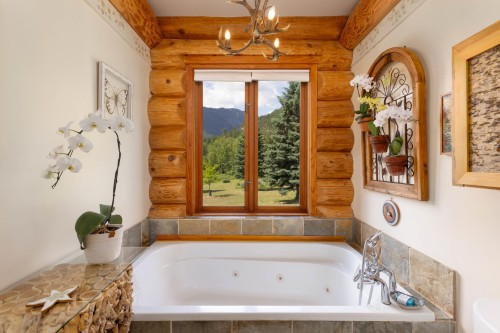 7744 Owl Ridge Road, Mount Currie, BC 