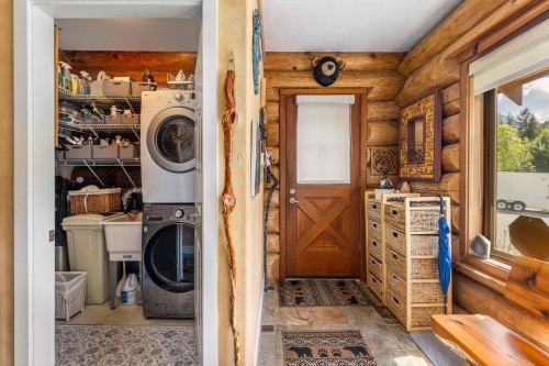 7744 Owl Ridge Road, Mount Currie, BC 
