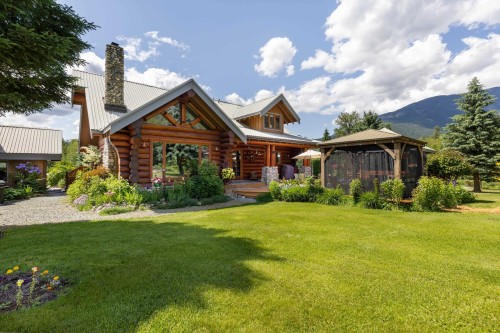 7744 Owl Ridge Road, Mount Currie, BC 