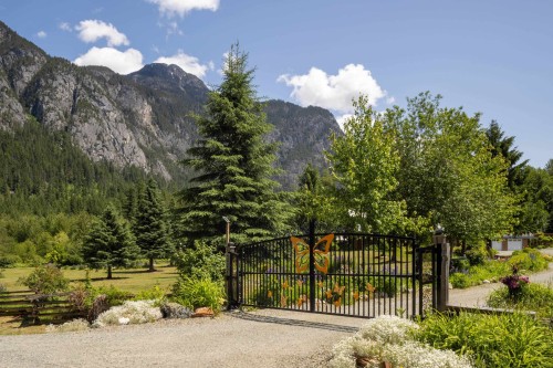 7744 Owl Ridge Road, Mount Currie, BC 