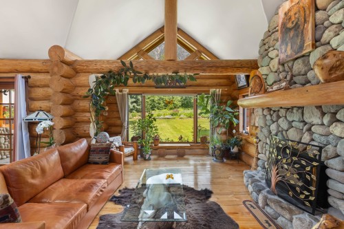 7744 Owl Ridge Road, Mount Currie, BC 