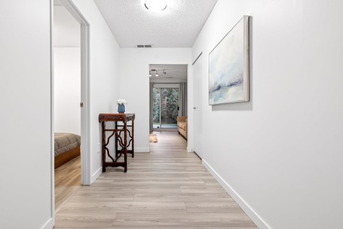 8218 Forest Grove Drive, Burnaby, BC 