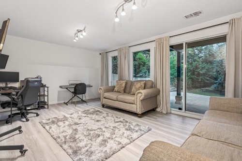 8218 Forest Grove Drive, Burnaby, BC 