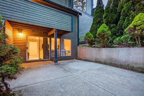 8218 Forest Grove Drive, Burnaby, BC 