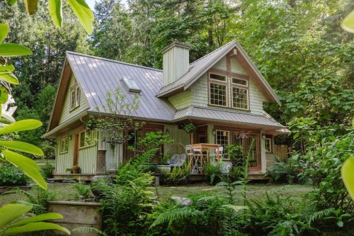 2867 Lower Road, Roberts Creek, BC 