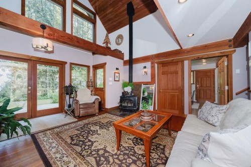 2867 Lower Road, Roberts Creek, BC 